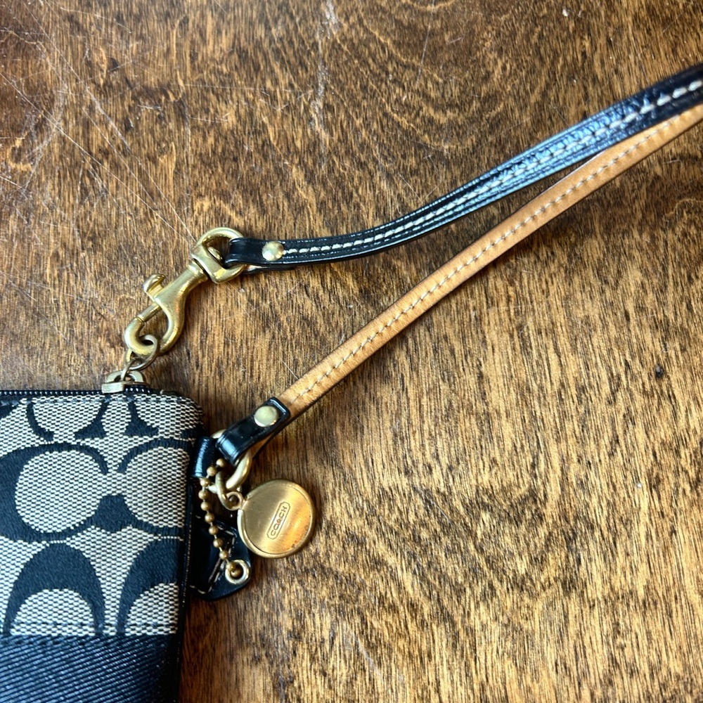 Coach Signature Wristlet - Picture 13 of 15